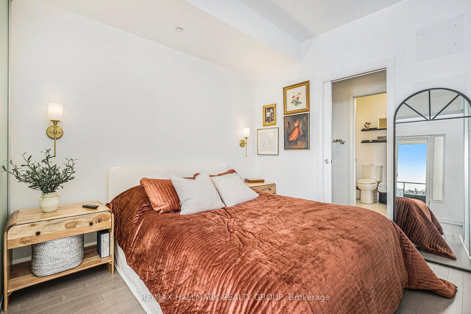 10 Rosemount Avenue, Unit 404 - Photo 8