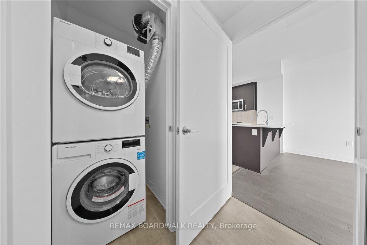 805 Carling Avenue, Unit 3705 - Photo 9