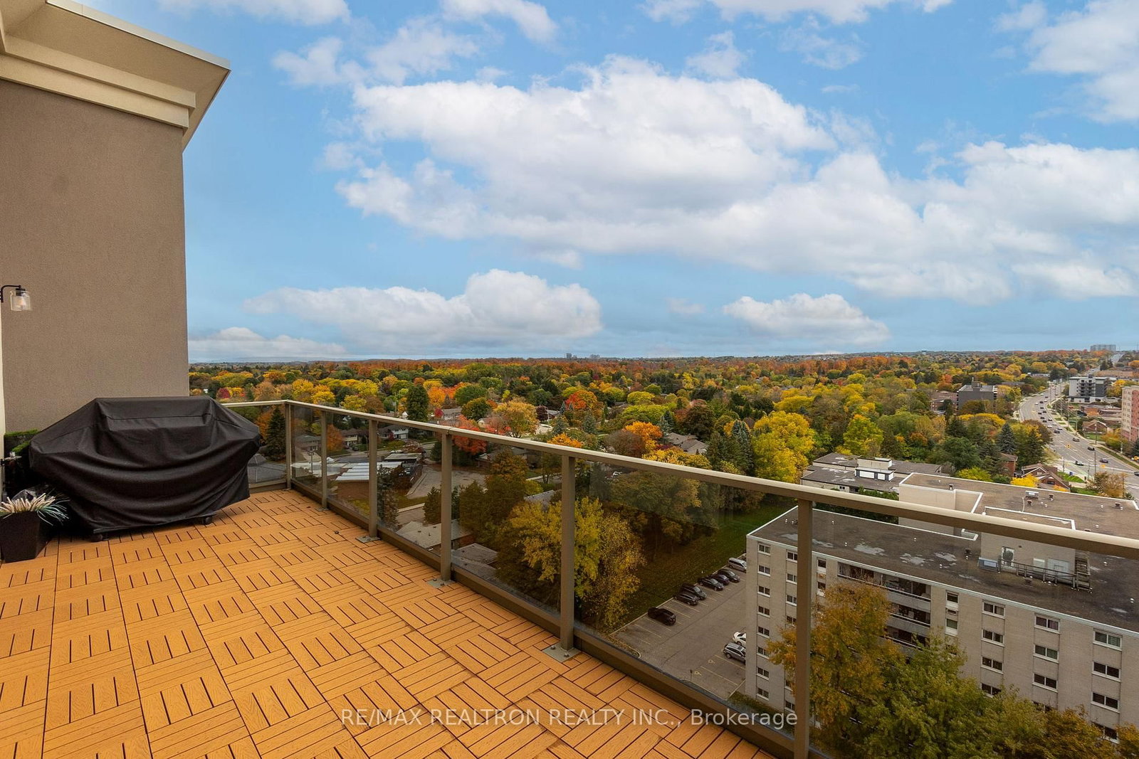 223 Erb Street W, Unit 1202 - Photo 31