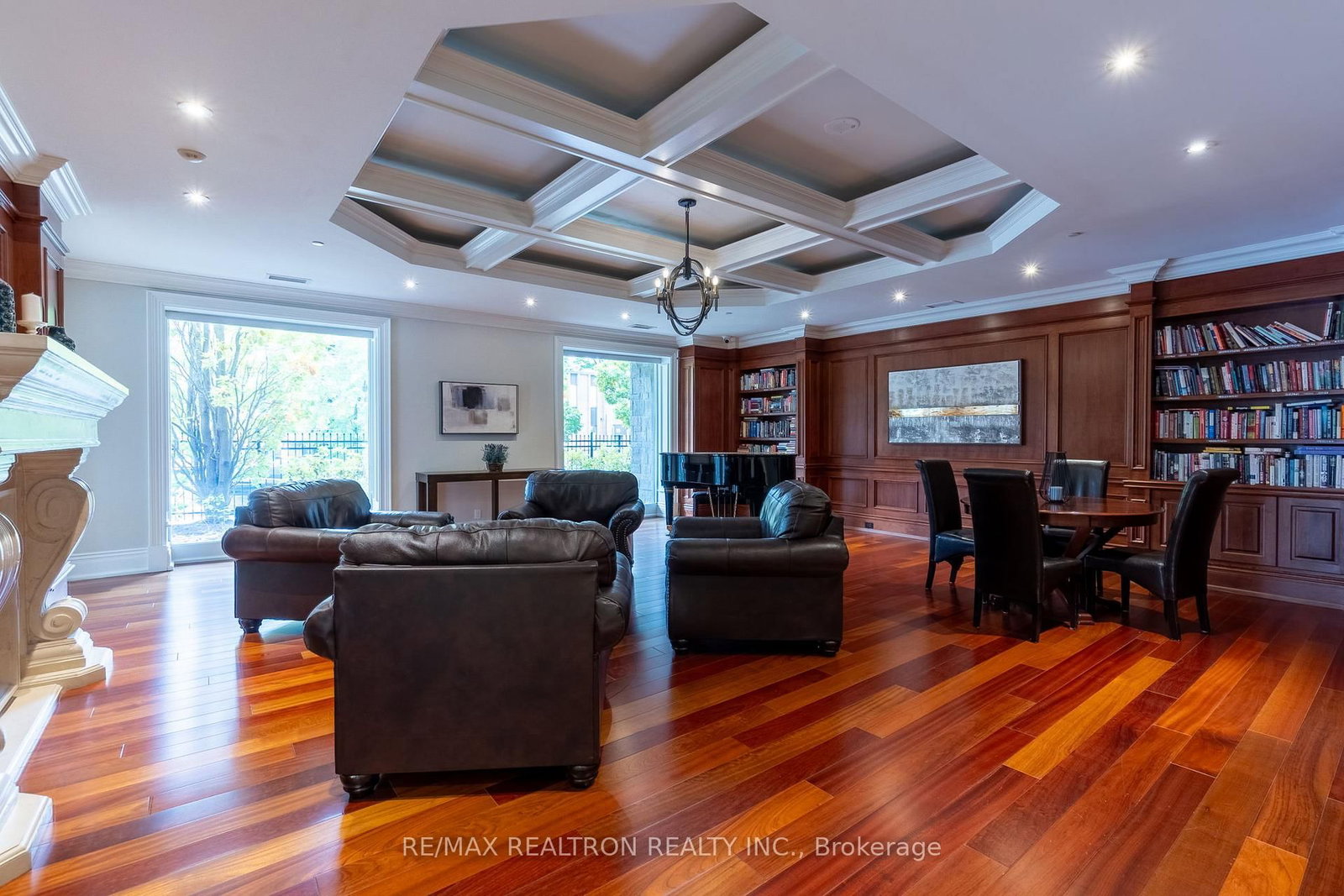 223 Erb Street W, Unit 1202 - Photo 36