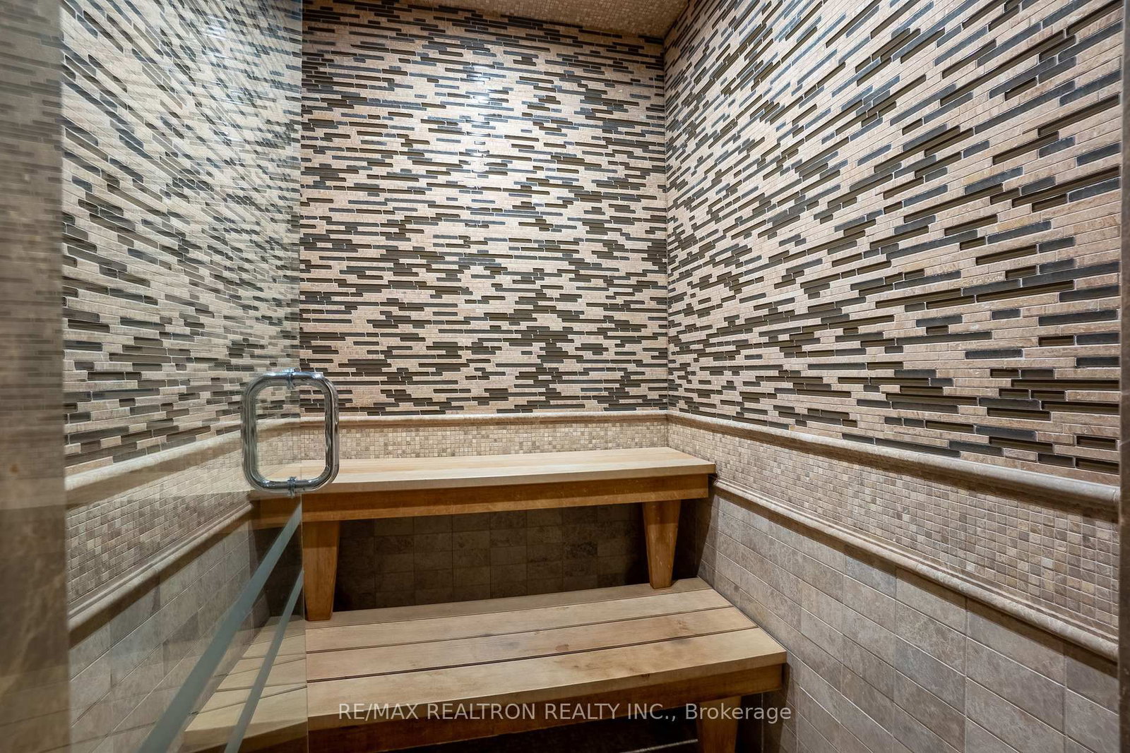 223 Erb Street W, Unit 1202 - Photo 38