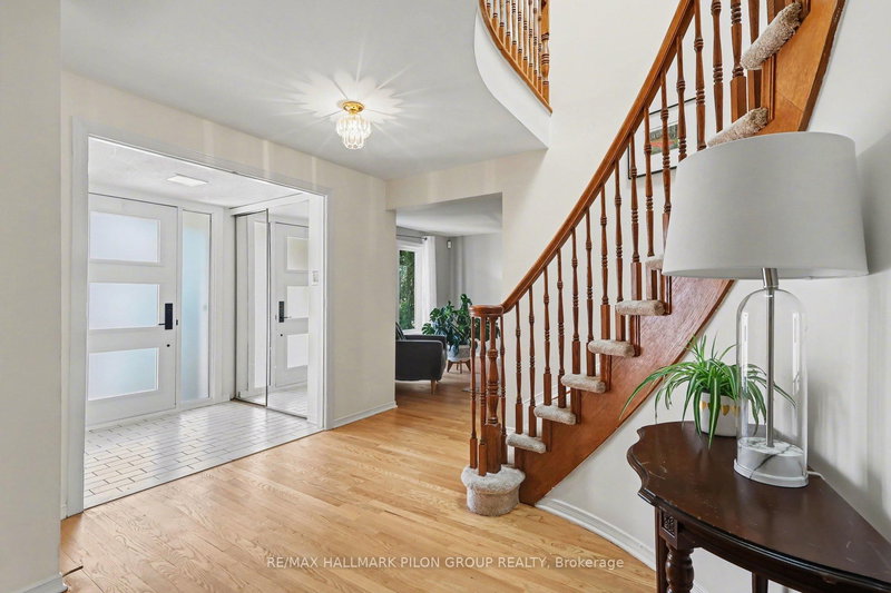 1709 Sansonnet St, Ottawa, K1C 5Z5 | Image 3