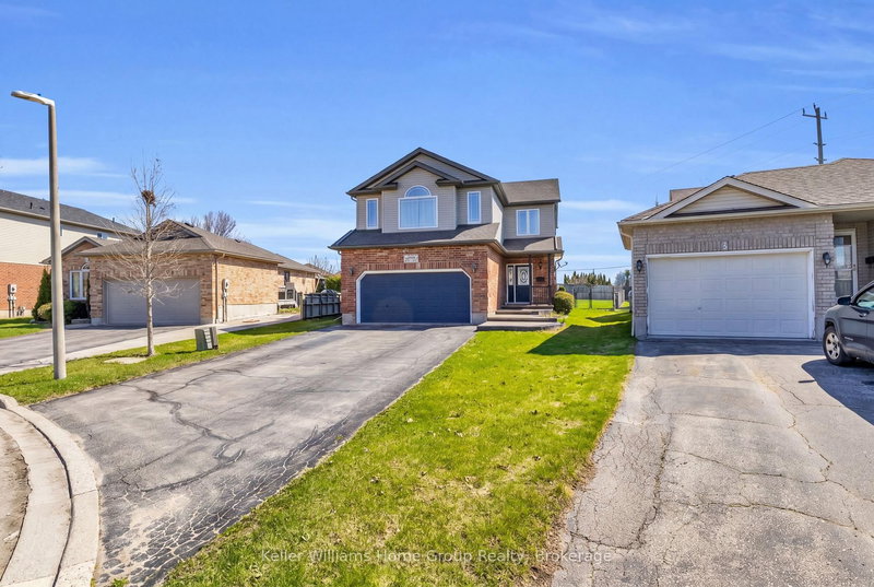 106 Milligan St, Centre Wellington, N1M 3S5 | Image 2