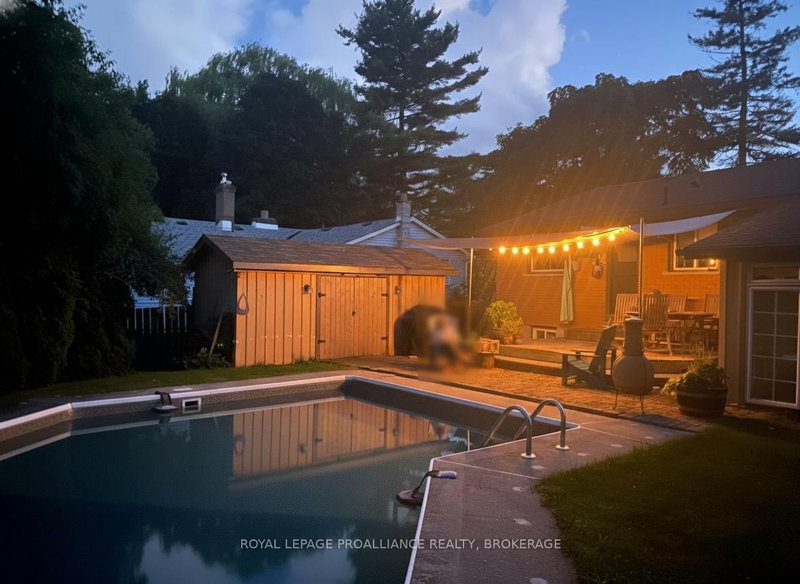 62 Montgomery Blvd, Kingston, K7M 3N6 | Image 3