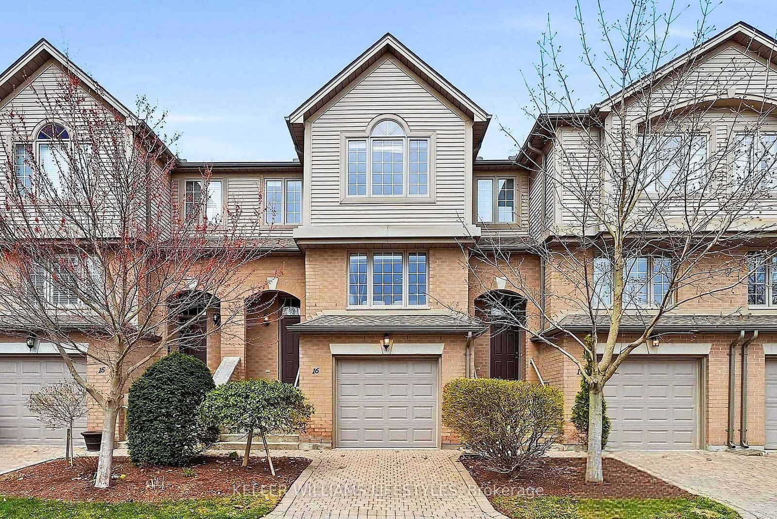 270 North Centre Road