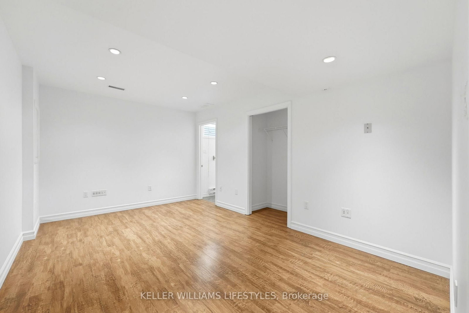 270 North Centre Road, Unit 16 - Photo 27