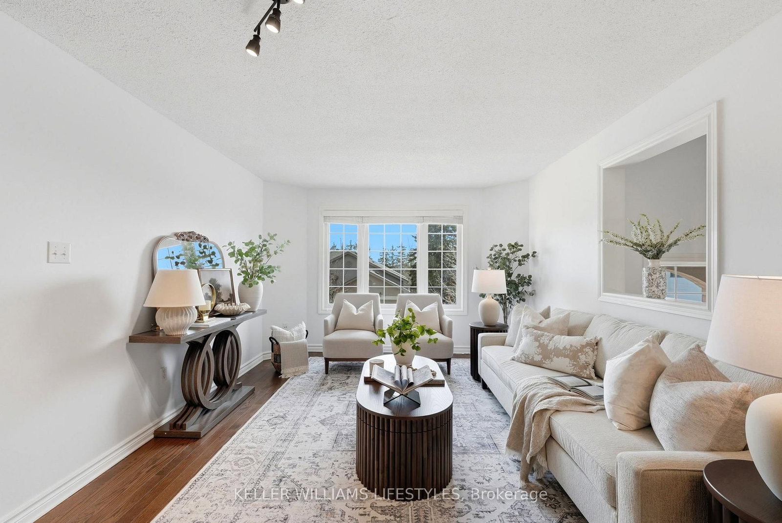 270 North Centre Road, Unit 16 - Photo 4