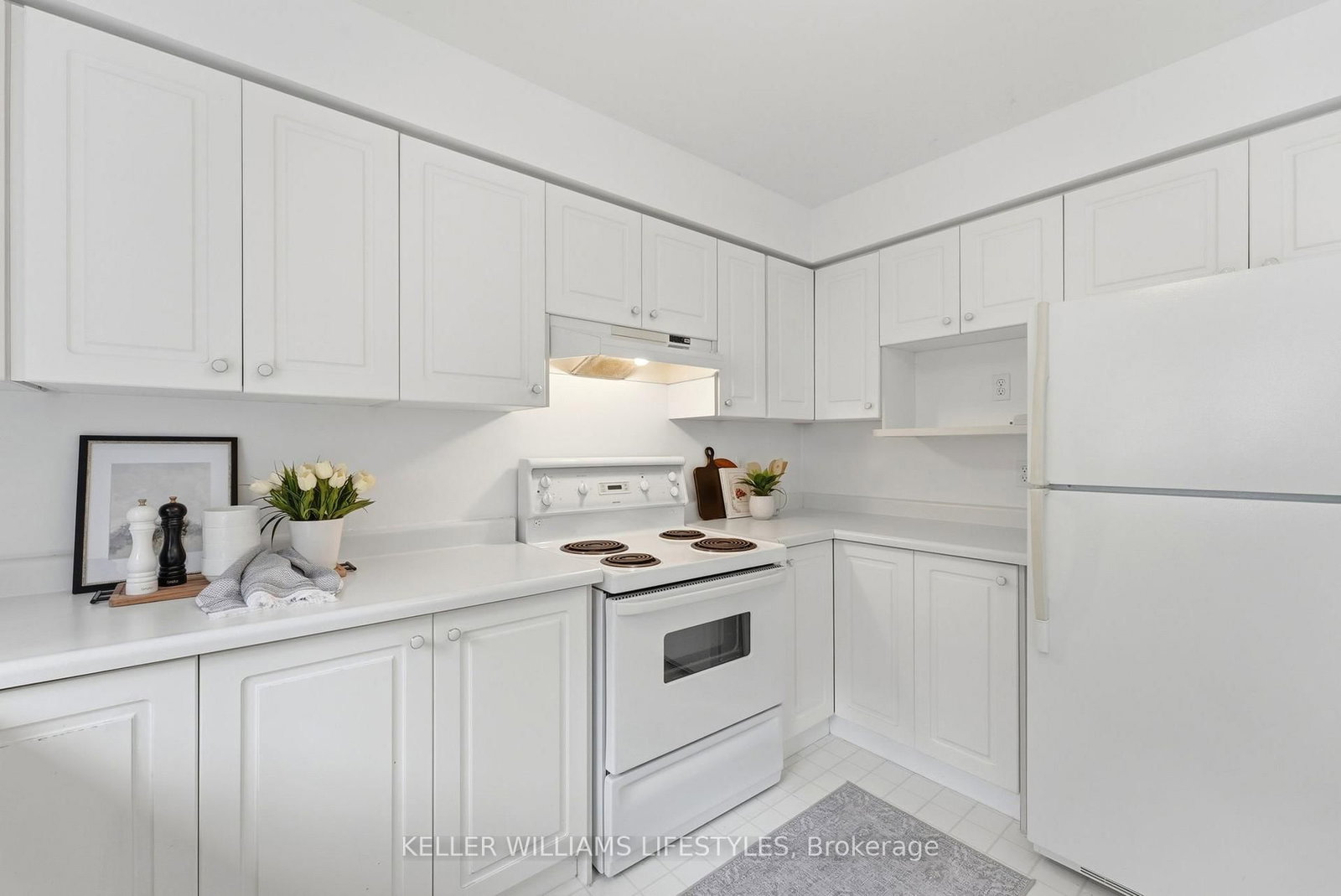 270 North Centre Road, Unit 16 - Photo 6