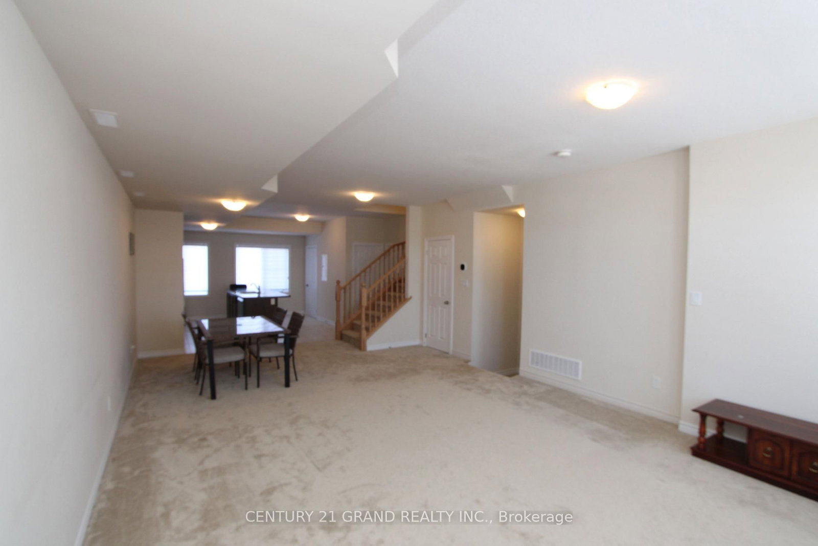 677 Park Road N, Unit 13 - Photo 6