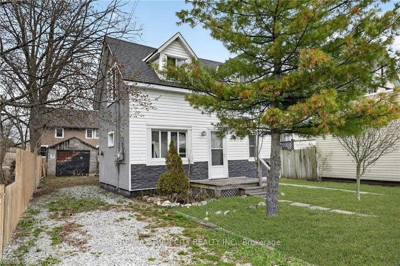 172 Fraser St, Port Colborne, L3K 1E6 | Image 2