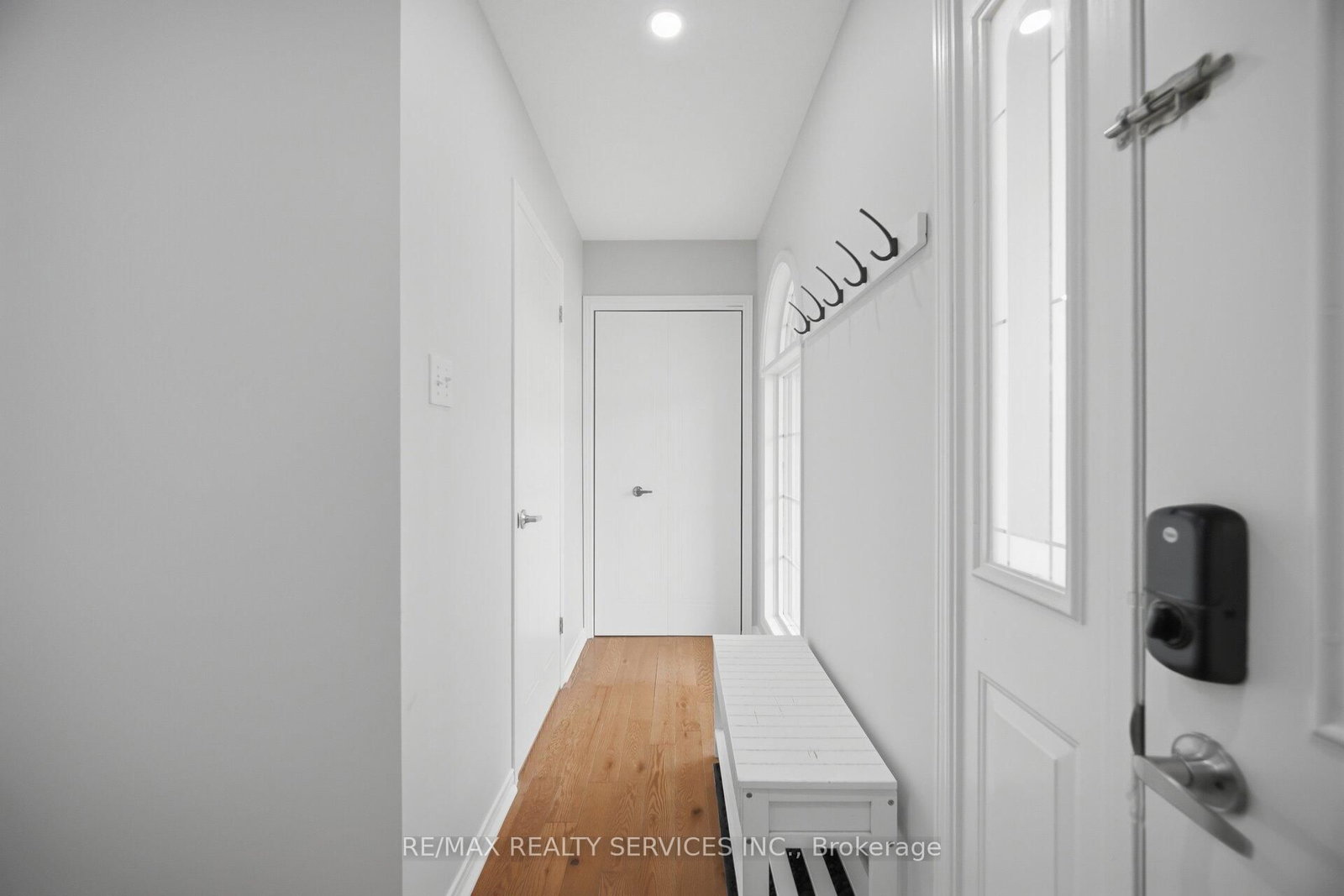 234 Country Club Drive - Photo 4