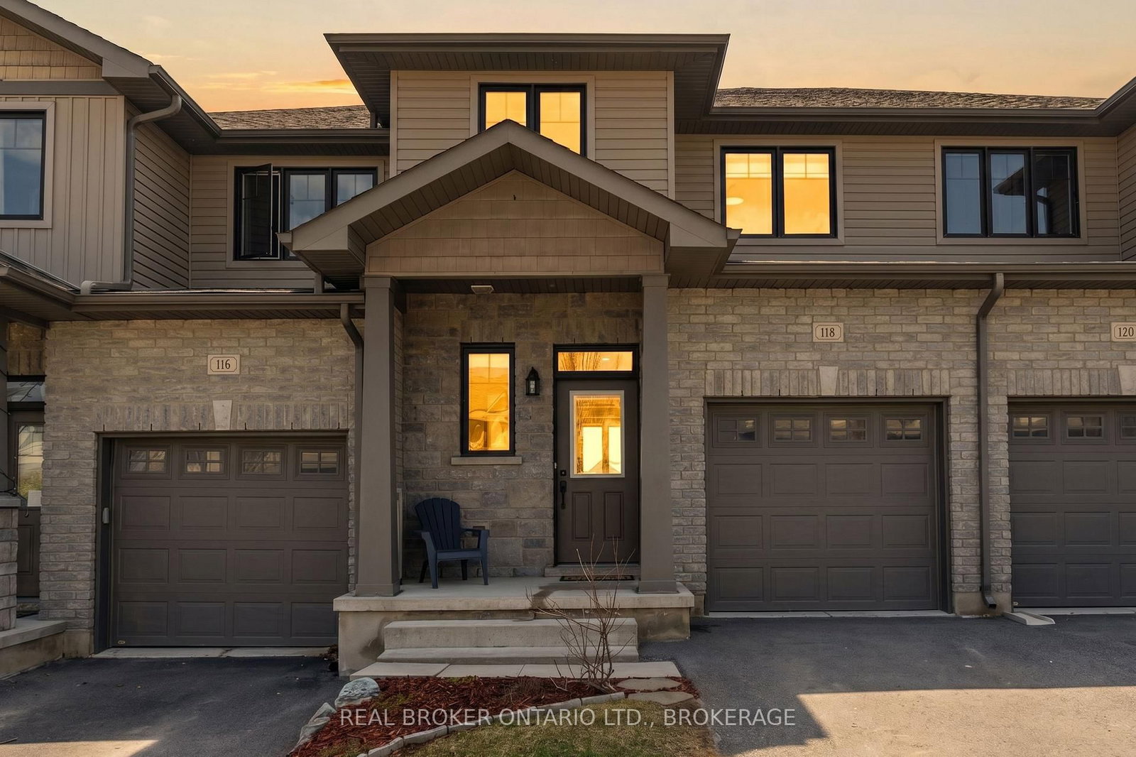 Townhouse for sale at 118 SIMURDA Court, Loyalist, Ontario, K7N 1Y7 - Amherstview - MLS: X13036318
