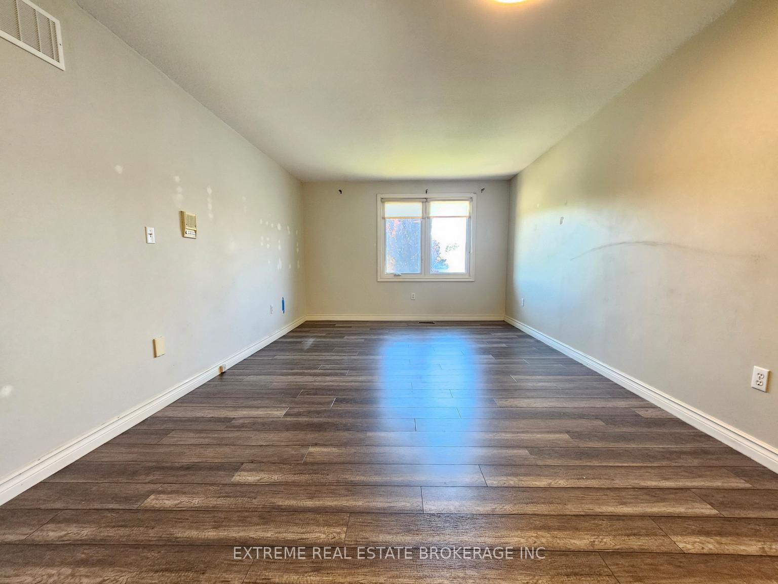 49 Decew Woods Court, Unit Main - Photo 11