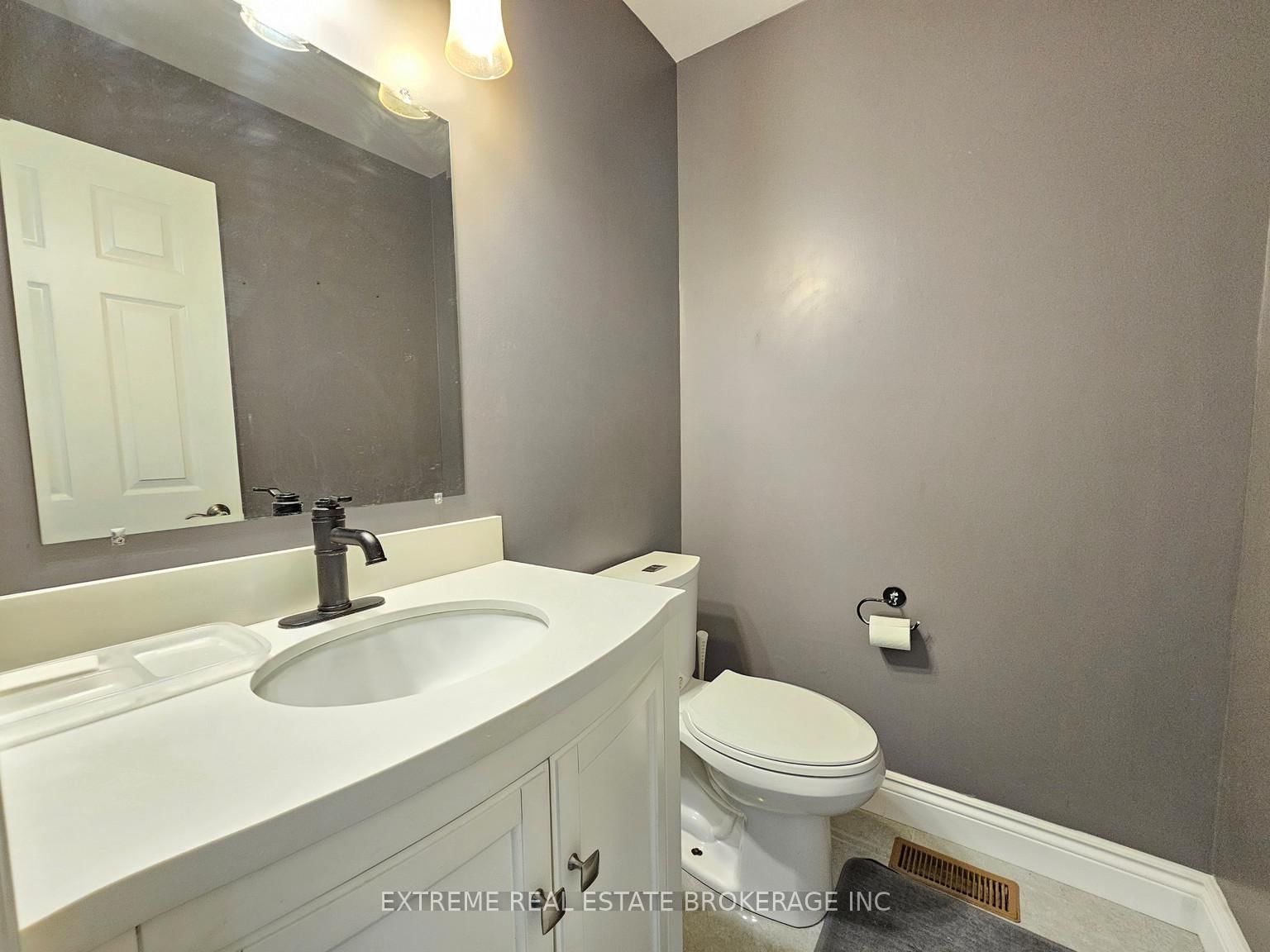 49 Decew Woods Court, Unit Main - Photo 8