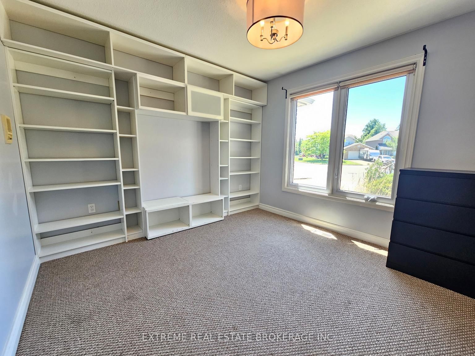 49 Decew Woods Court, Unit Main - Photo 9