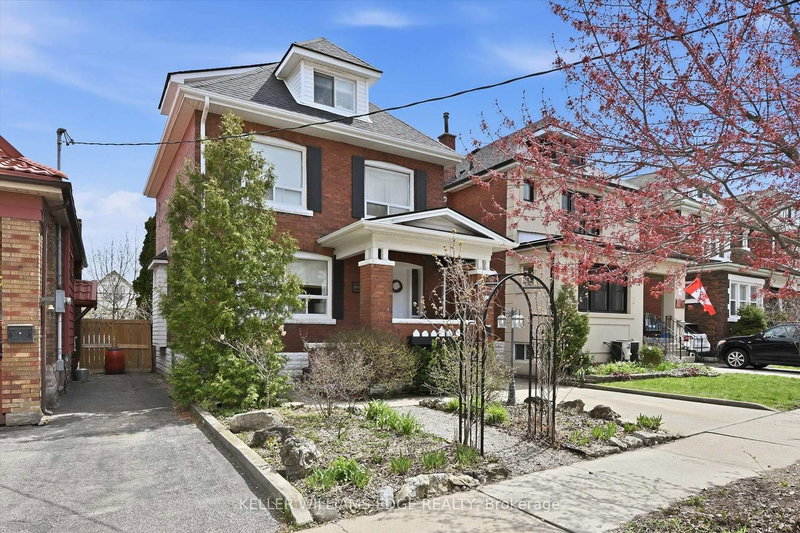 153 Graham Ave S, Hamilton, L8K 2M5 | Image 2