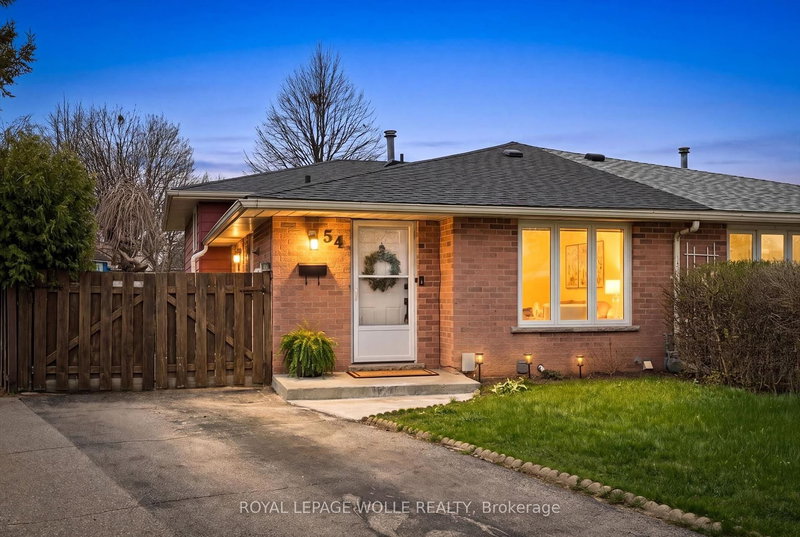 54 Harvest Crt, Waterloo, Ontario