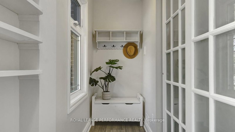 1638 Abbey Rd, Ottawa, K1G 0H3 | Image 2