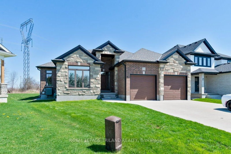 14 REA Crt, Southwold, N6L 1M1 | Image 2