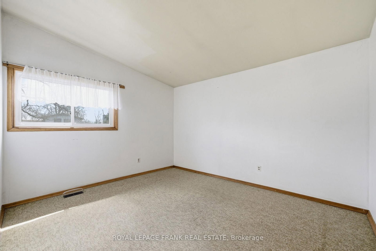30 Maple Crescent - Photo 24
