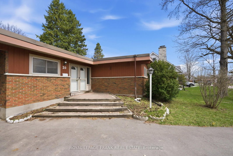 30 Maple Cres, Kawartha Lakes, K9V 2R7 | Image 3