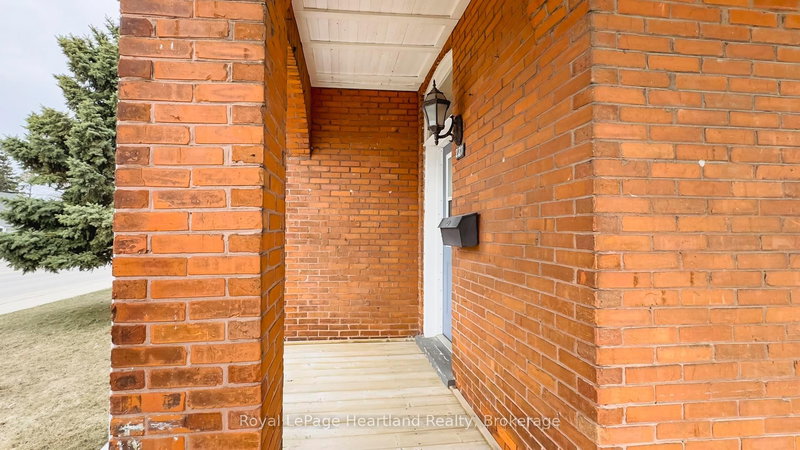 221 Bayfield Rd, Goderich, N7A 3G4 | Image 3