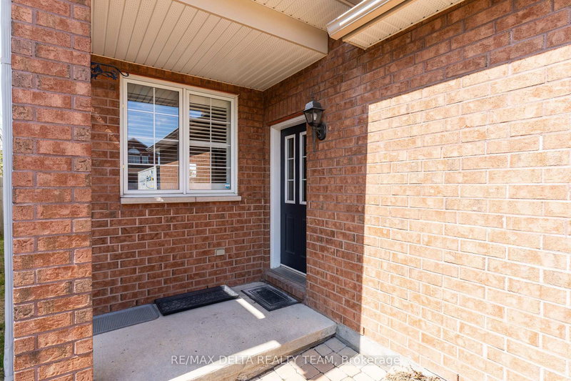 2164 Sojourn St, Orleans, K4A 4E2 | Image 2