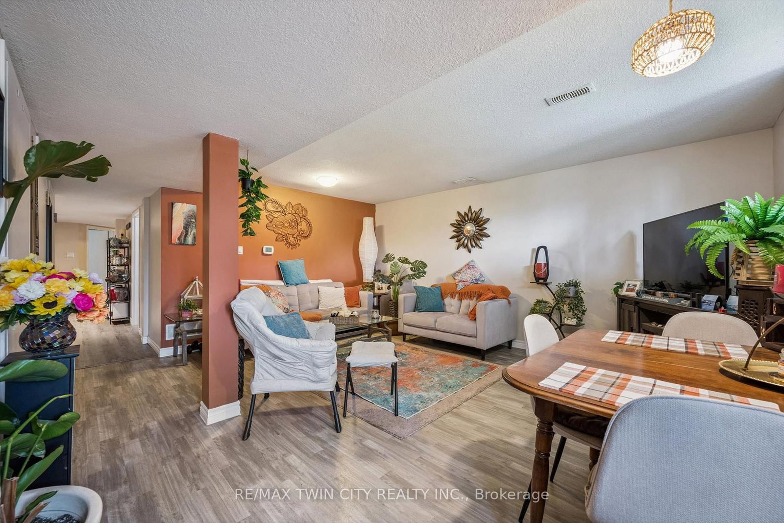 27 Vicmount Drive - Photo 25