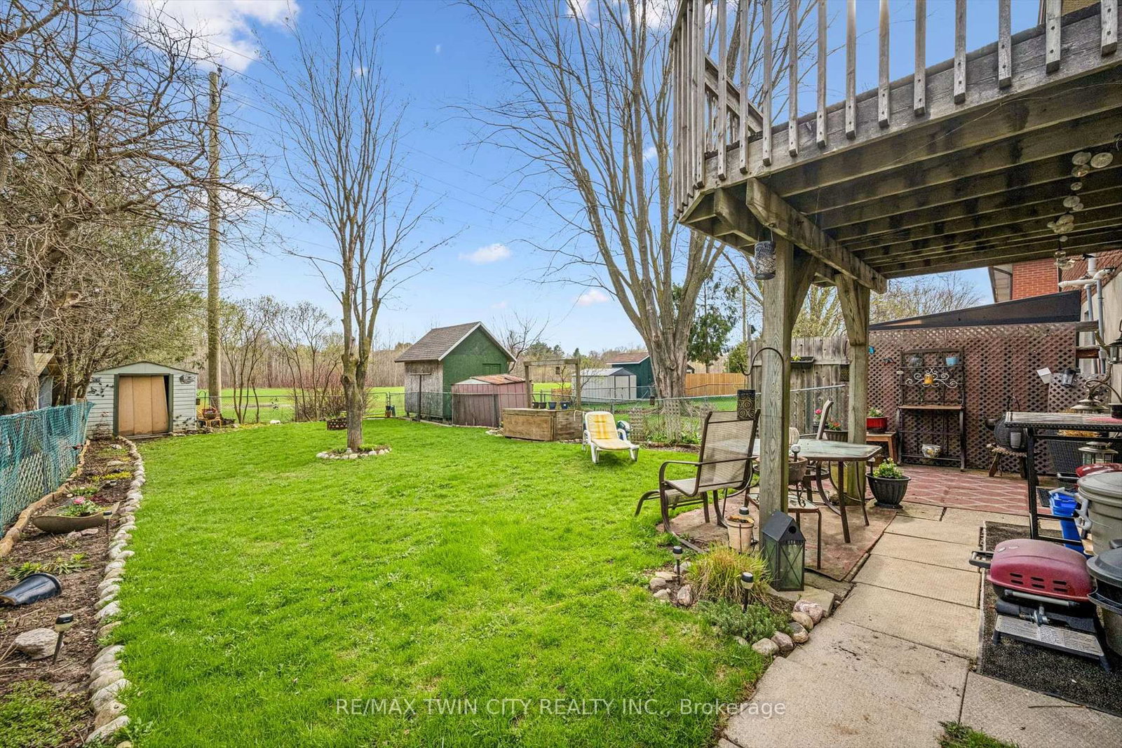27 Vicmount Drive - Photo 35
