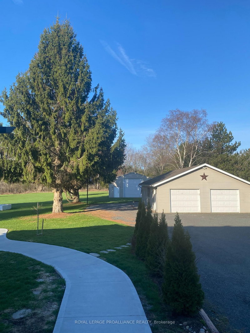 143 Taft Rd, Prince Edward County, K0K 1L0 | Image 2