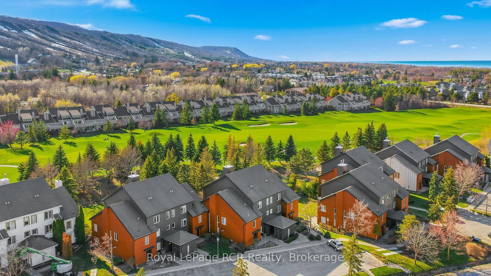110 FAIRWAY Court, Unit 113 - Photo 2