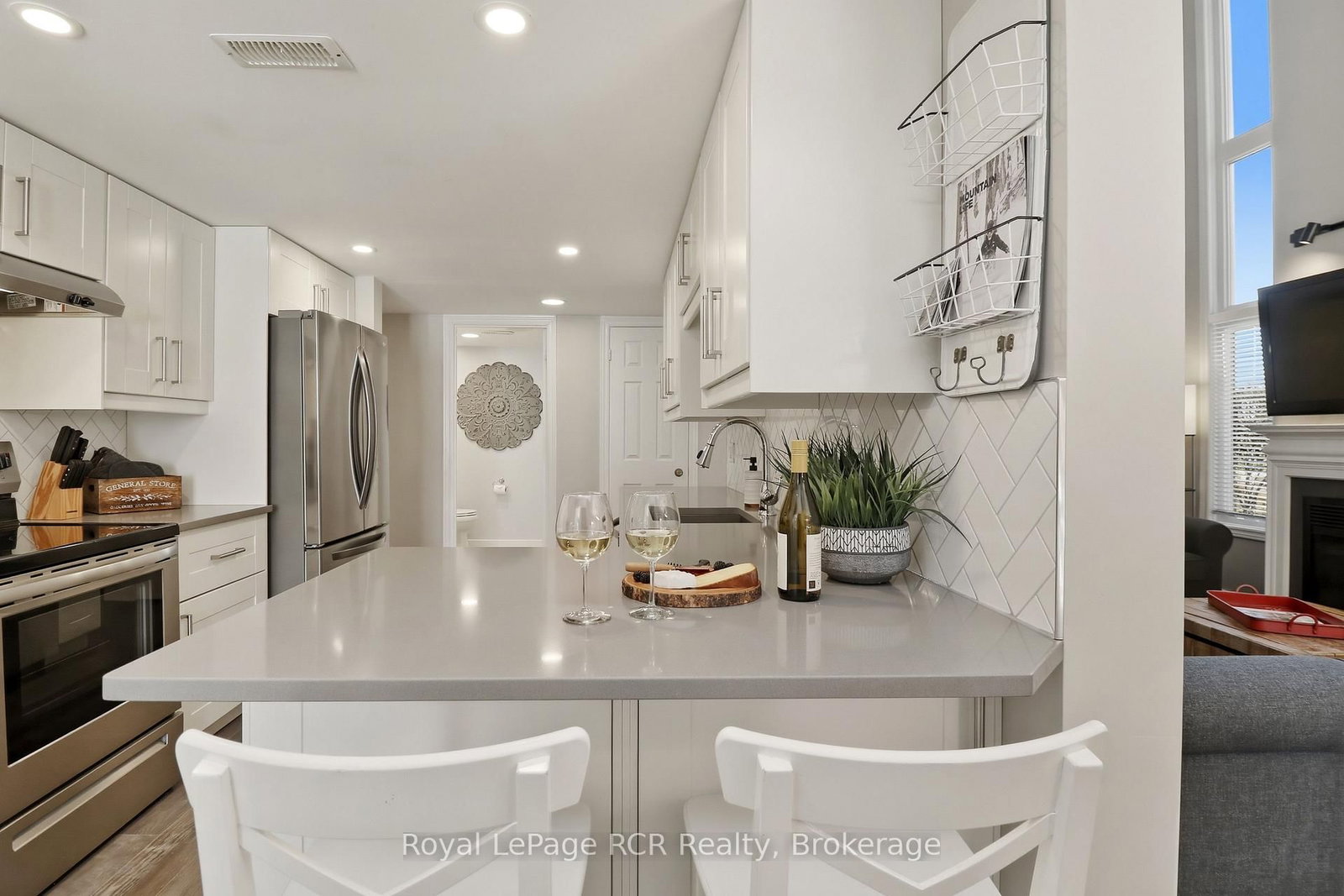 110 FAIRWAY Court, Unit 113 - Photo 32
