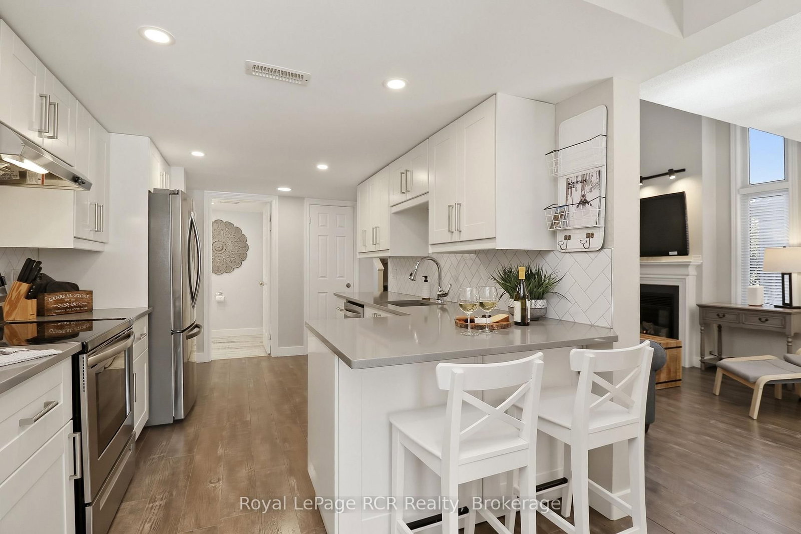 110 FAIRWAY Court, Unit 113 - Photo 33