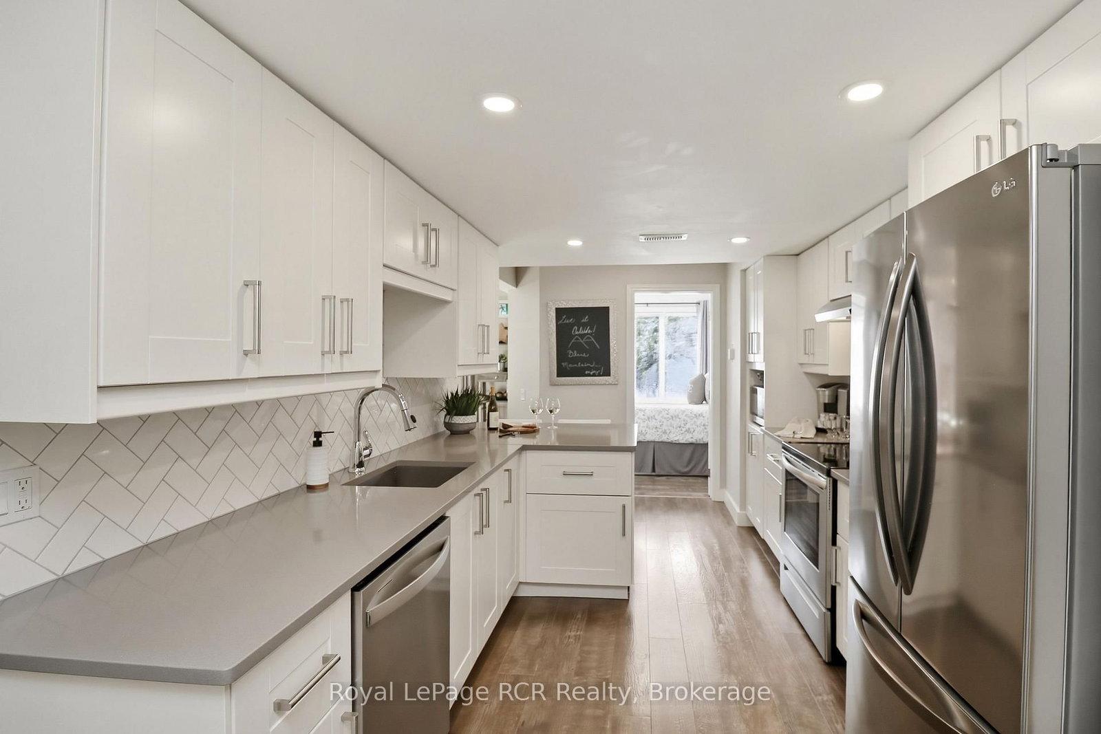 110 FAIRWAY Court, Unit 113 - Photo 36