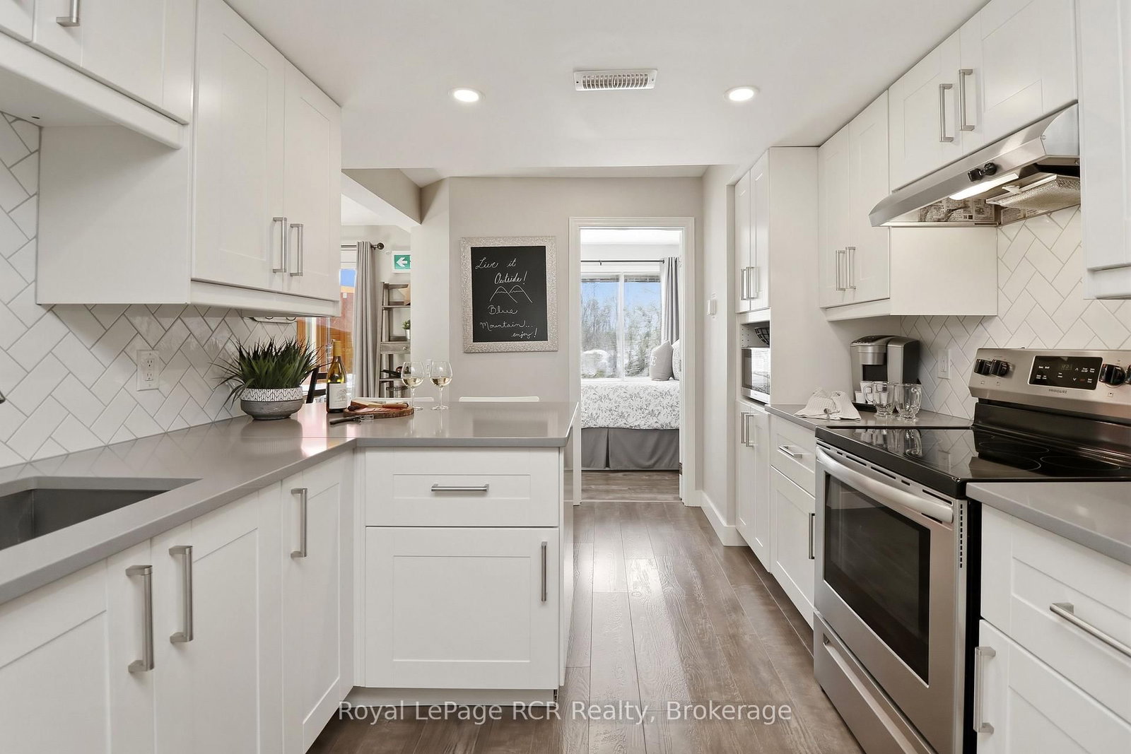 110 FAIRWAY Court, Unit 113 - Photo 39