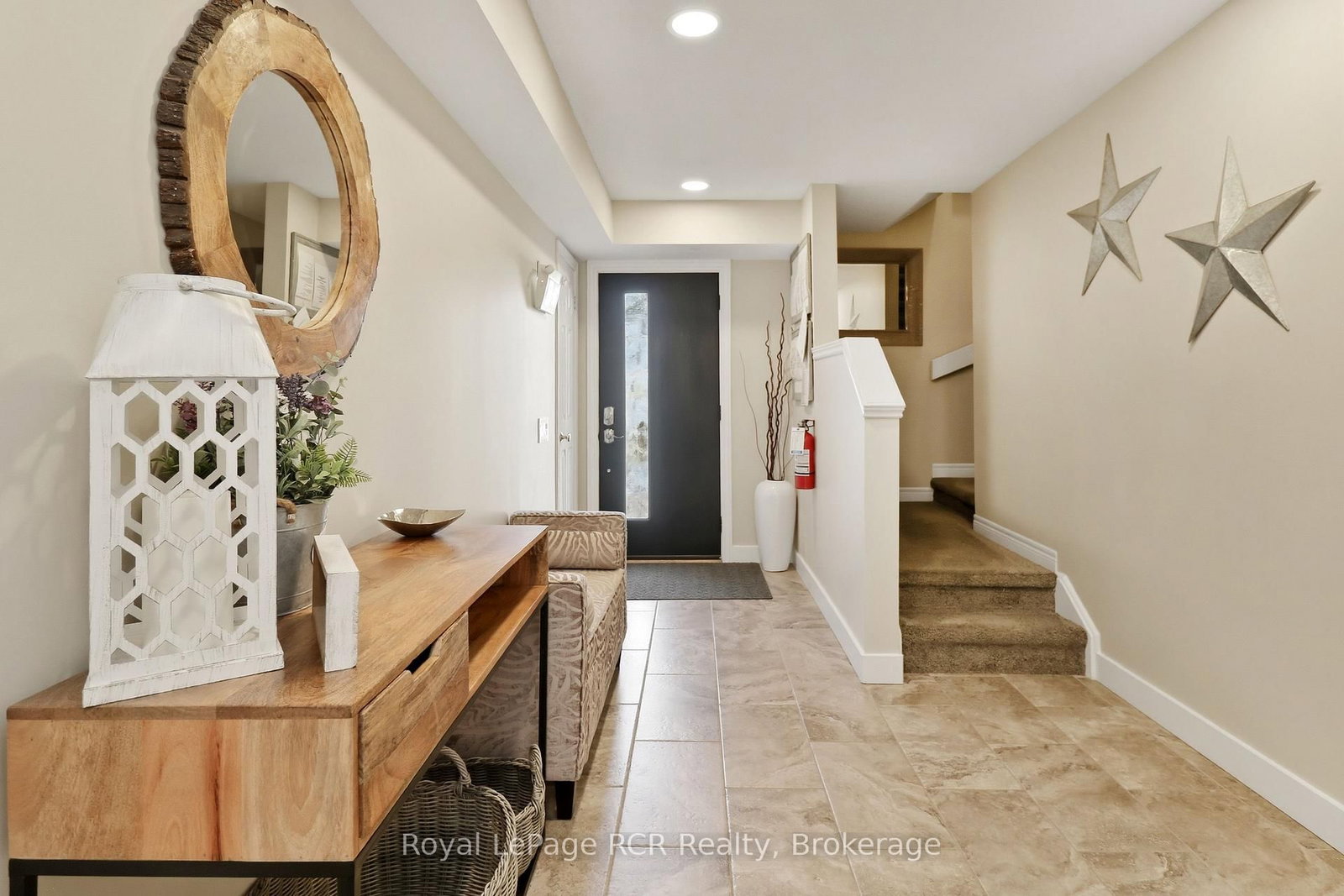 110 FAIRWAY Court, Unit 113 - Photo 4