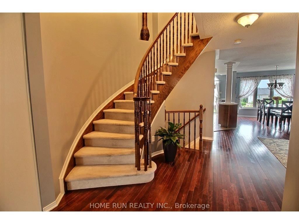 194 Flamborough Way - Photo 2