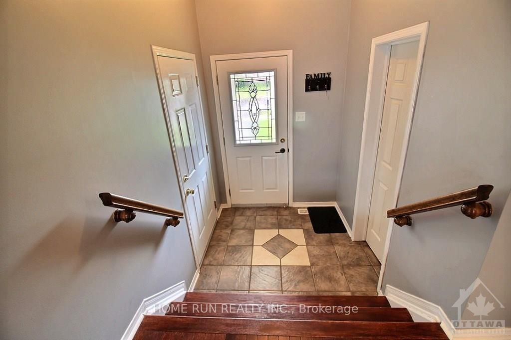 194 Flamborough Way - Photo 3