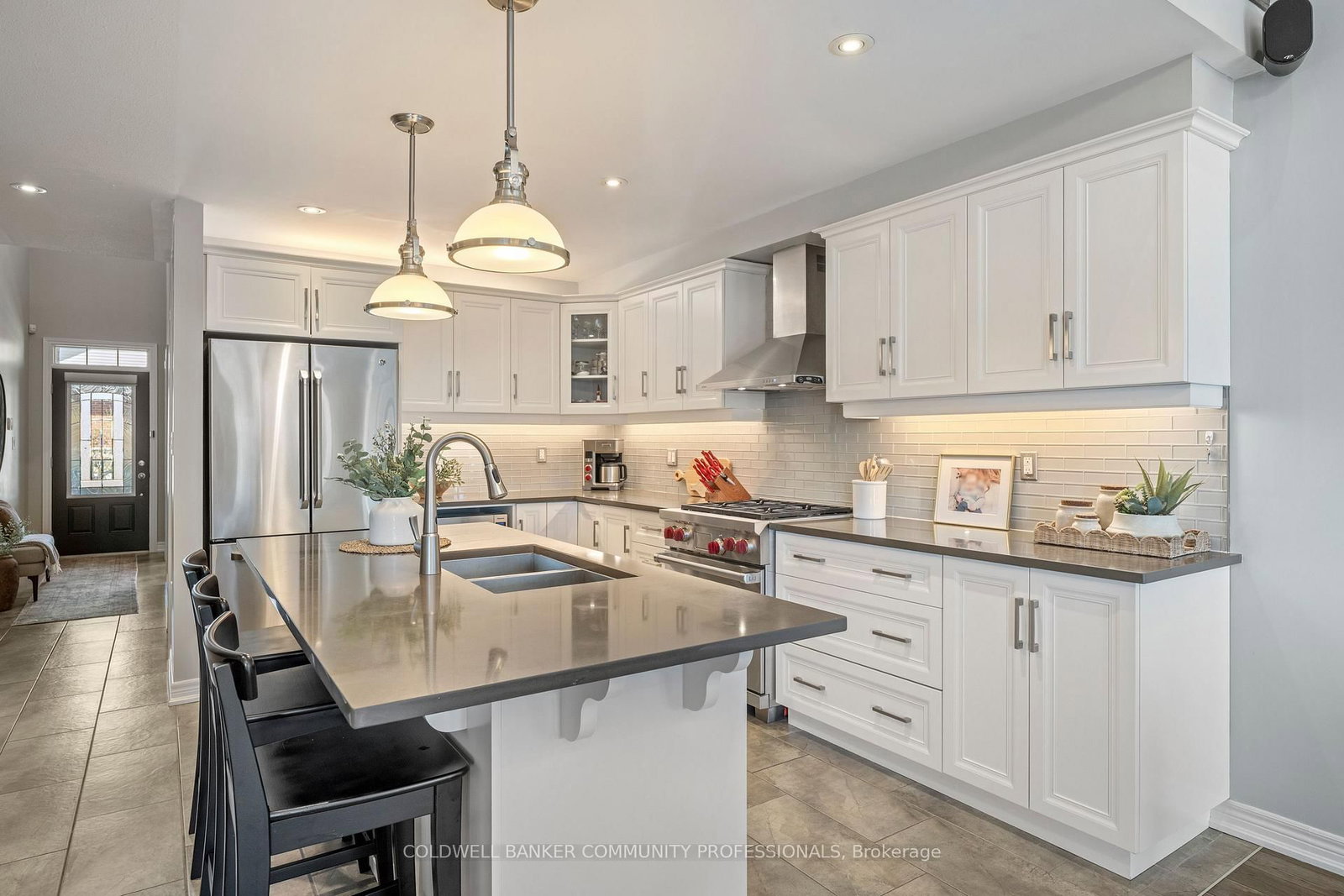 53 Redfern Avenue, Unit 2 - Photo 11