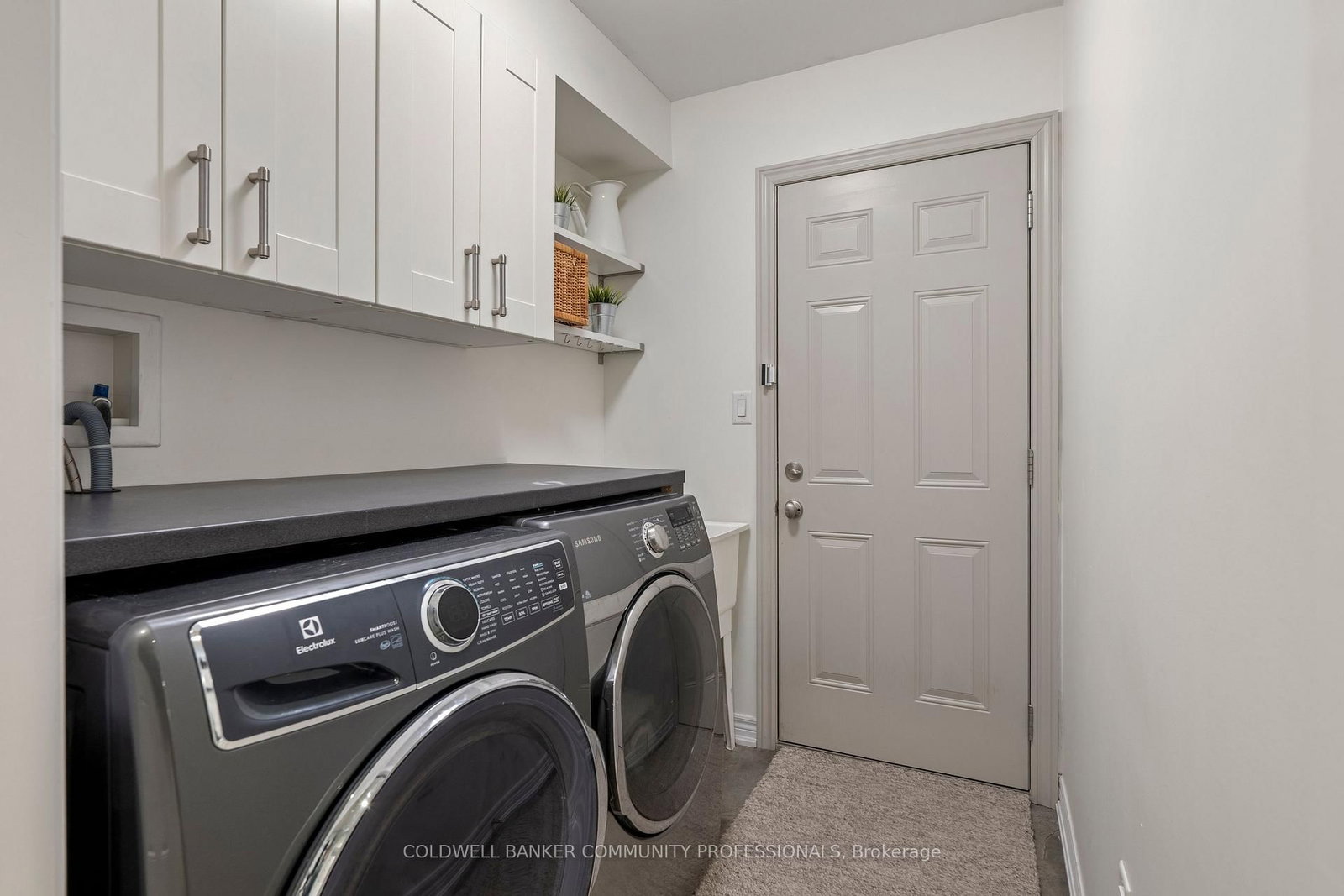 53 Redfern Avenue, Unit 2 - Photo 16