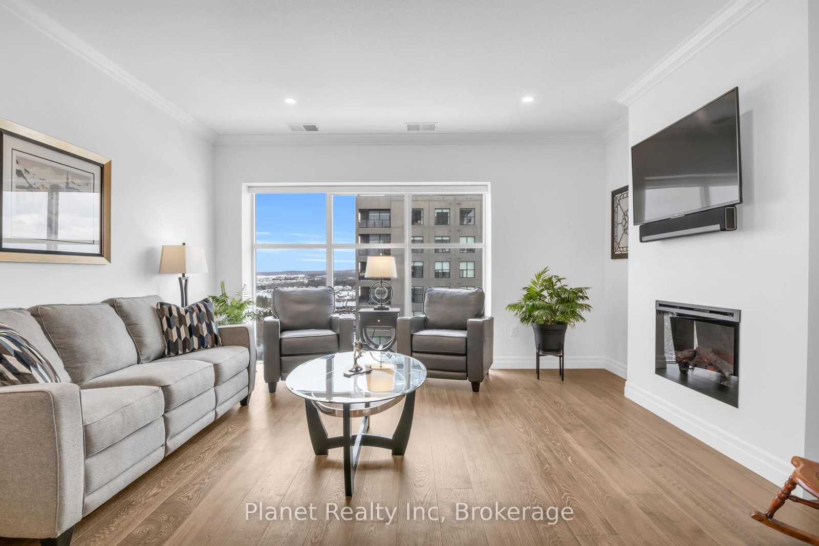 1878 Gordon Street, Unit 910 - Photo 13