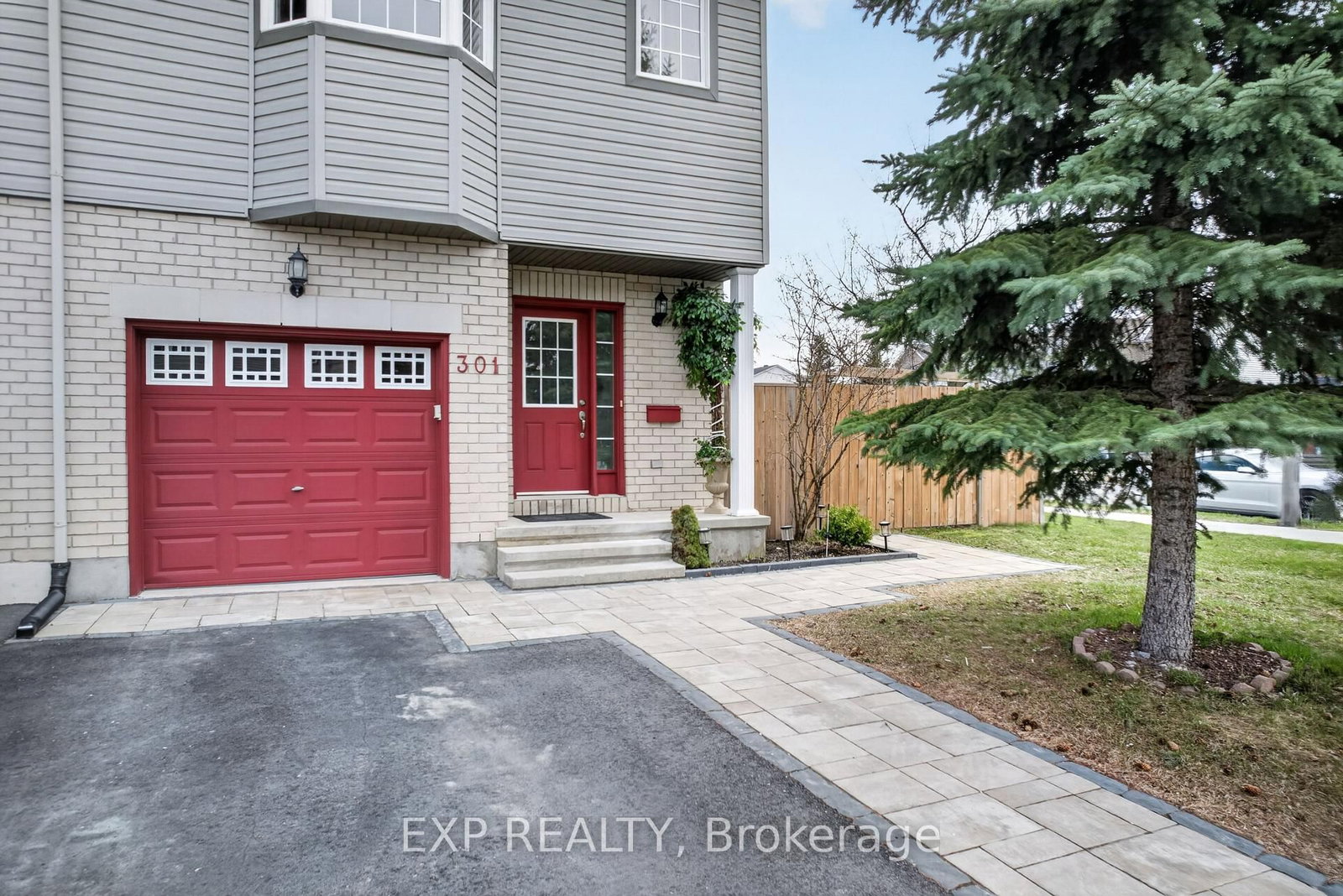 301 BRIGITTA Street - Photo 2
