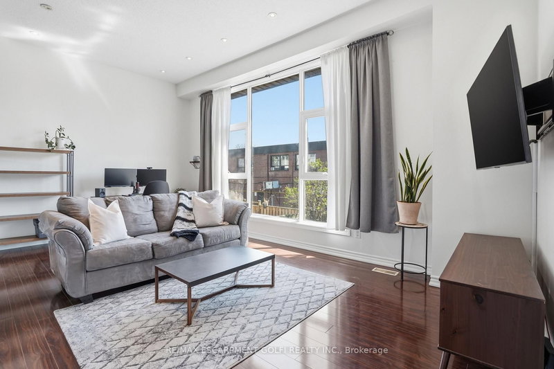 10 - 23 Watsons Lane, Hamilton, L9H 5G8 | Image 3