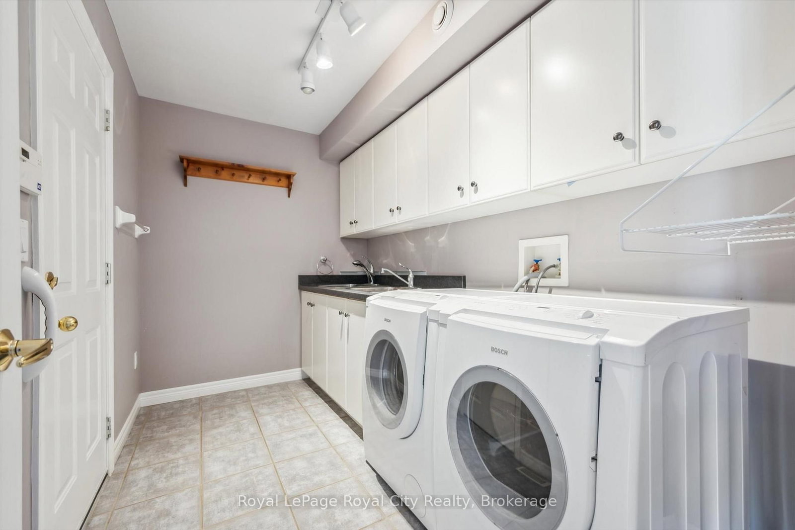 105 Riverwalk Place - Photo 22
