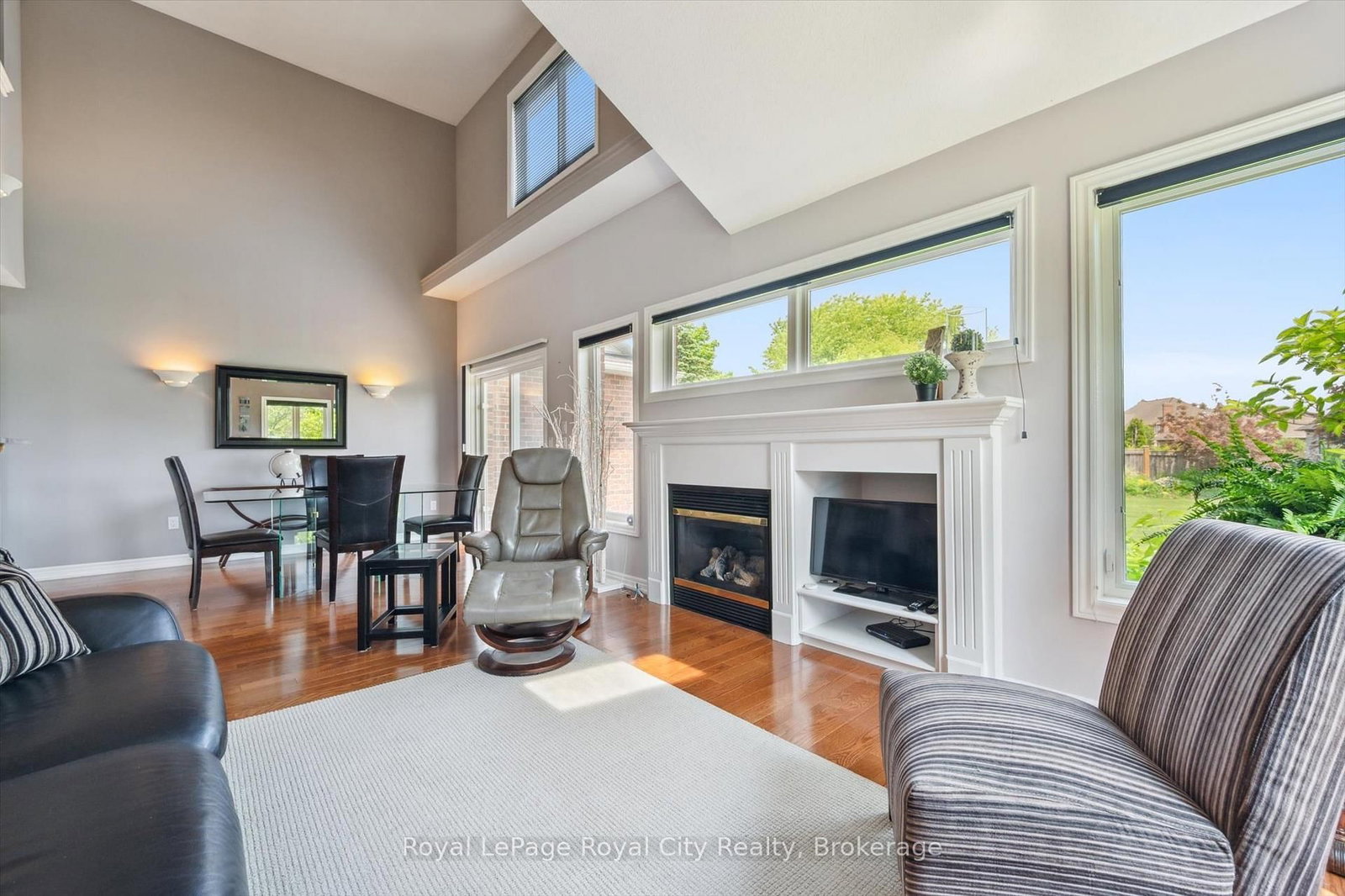 105 Riverwalk Place - Photo 7