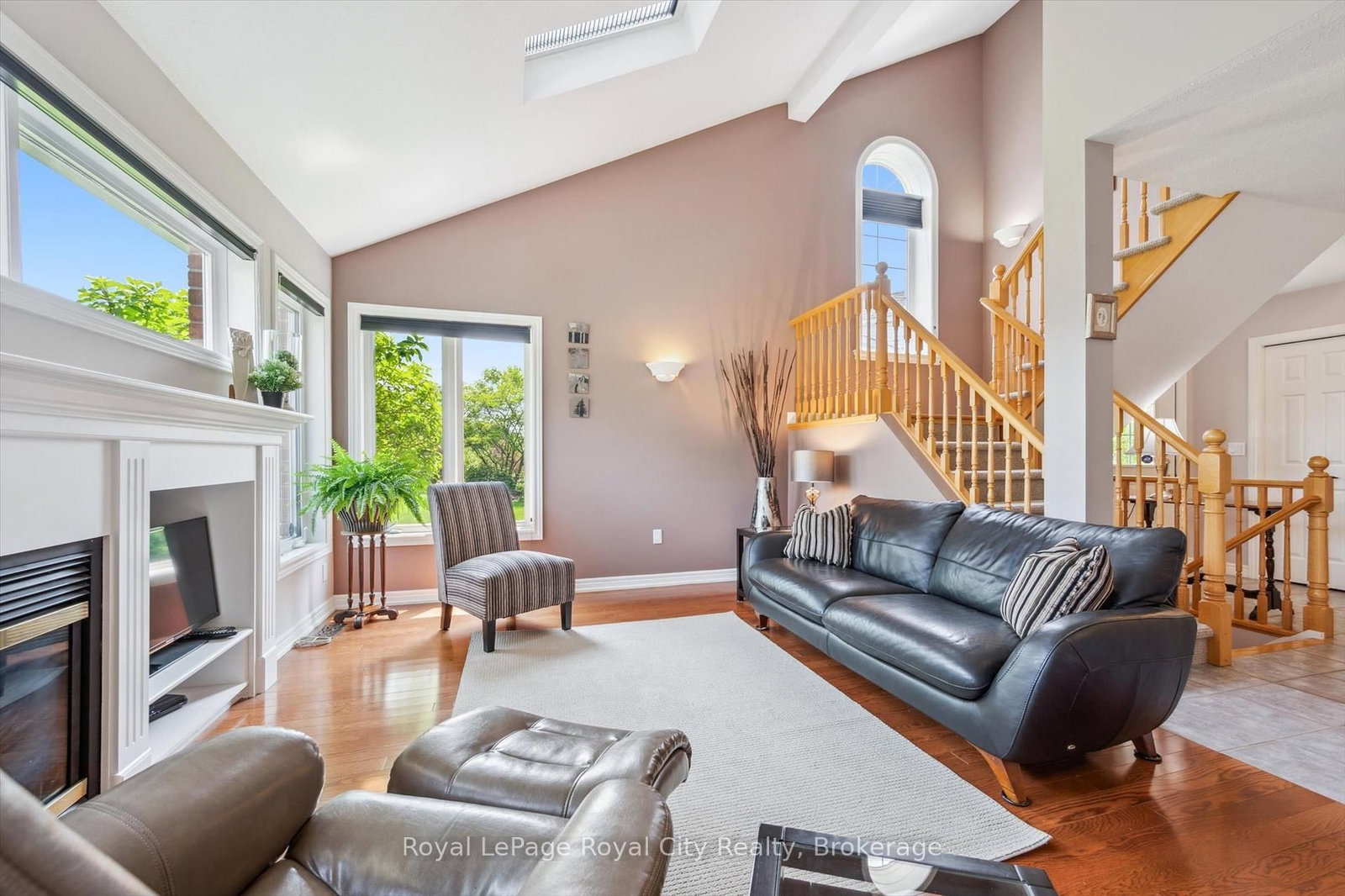105 Riverwalk Place - Photo 8