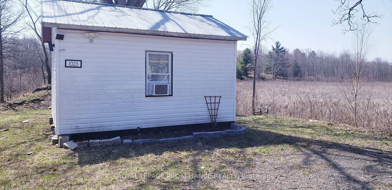 1023 Brewers Rd, Sharbot Lake, K0H 2P0 | Image 3