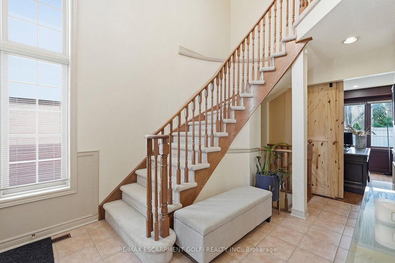 113 Meadowlands Blvd, Hamilton, L9K 1H8 | Image 3