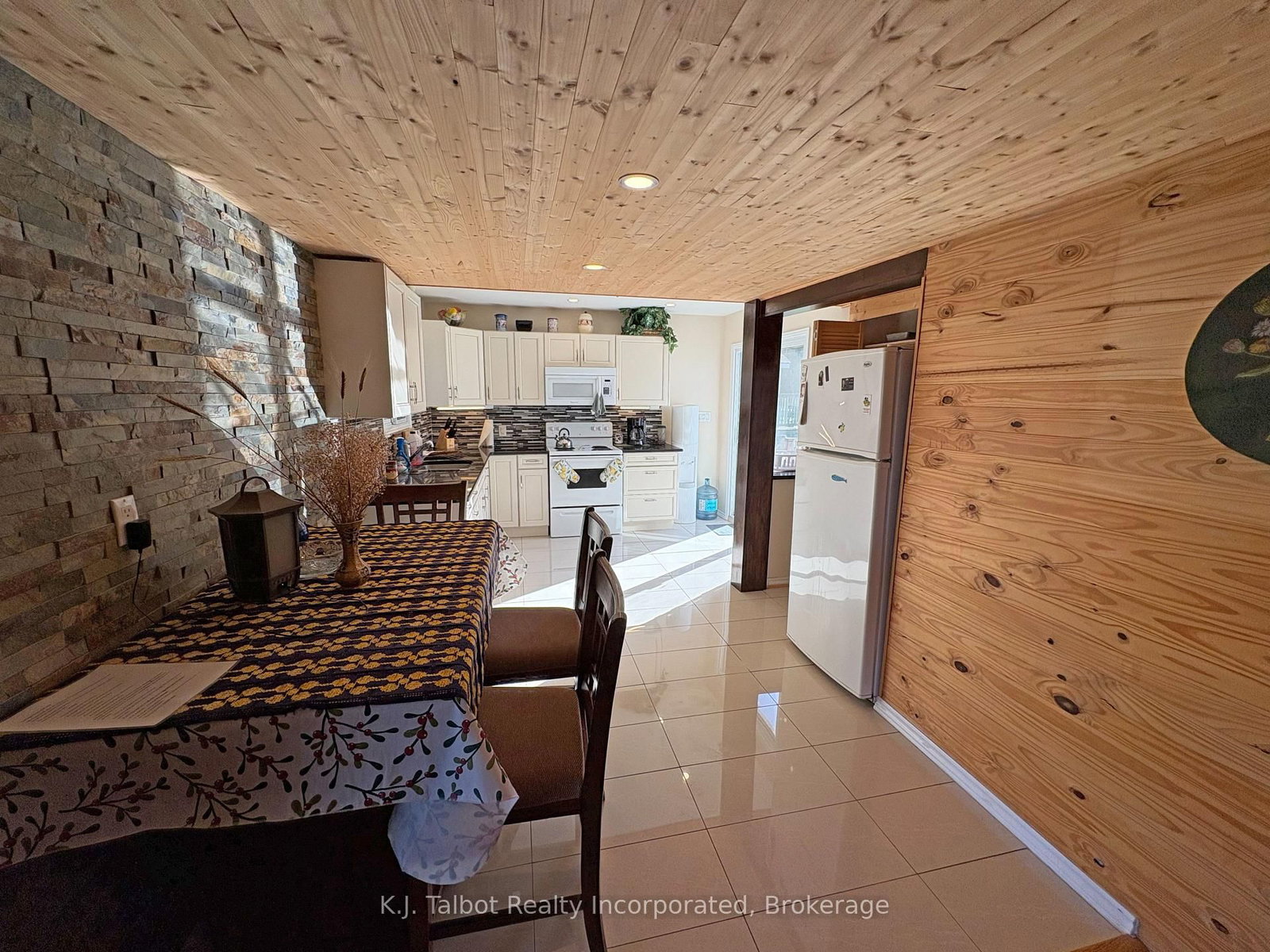 11 Apple Lane • Ashfield-Colborne-Wawanosh, ON photo 26