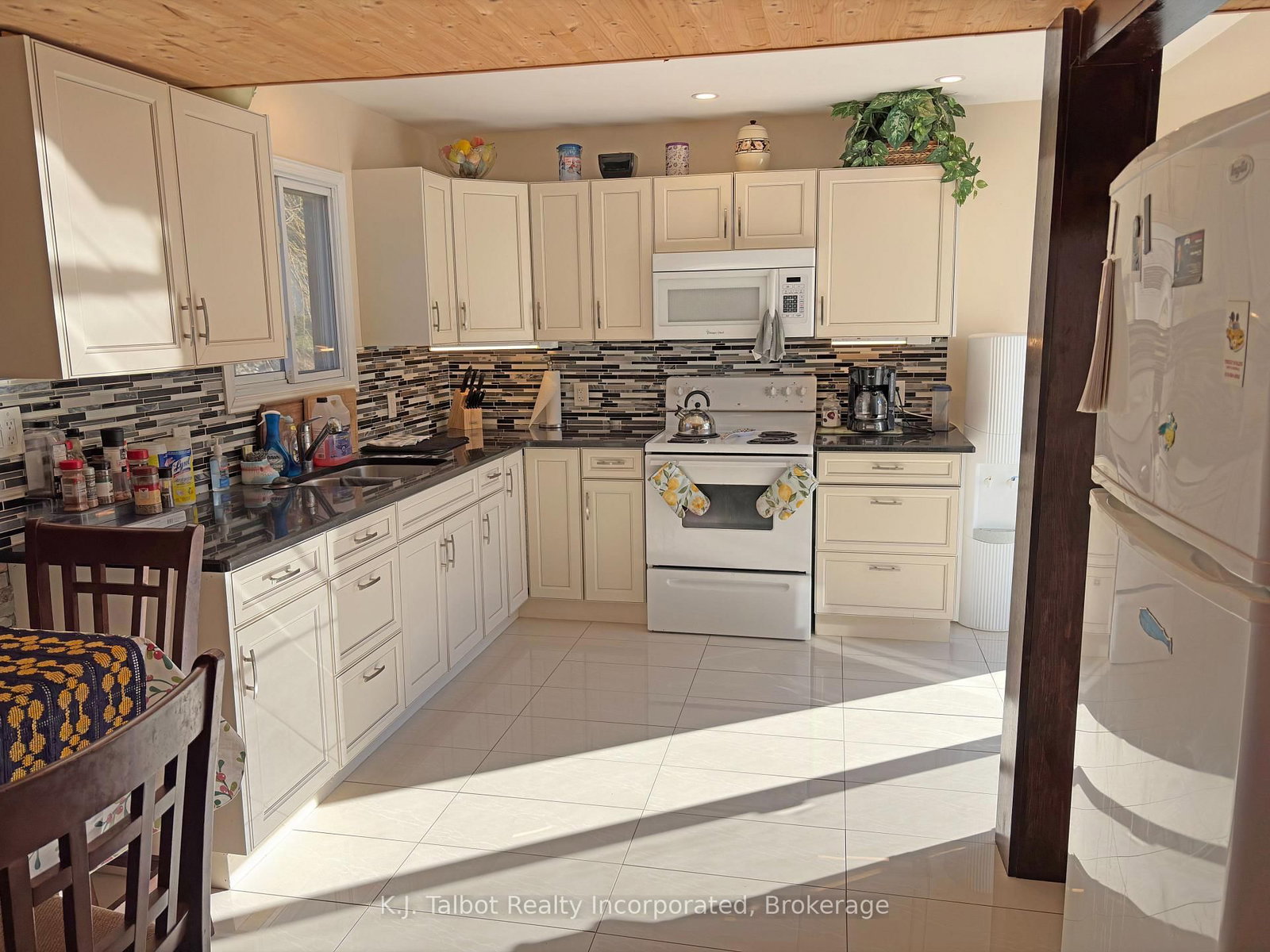 11 Apple Lane • Ashfield-Colborne-Wawanosh, ON photo 27